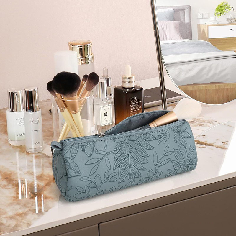 Attractive Waterproof Toiletry Bag